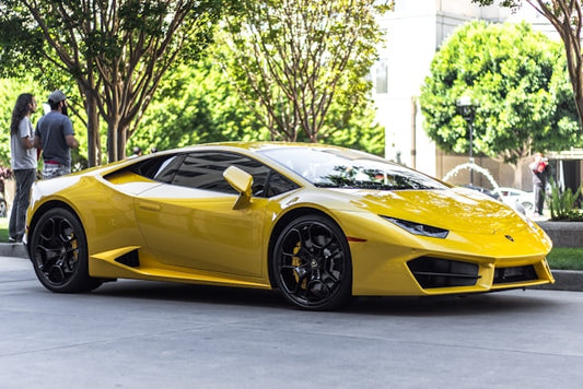 Grab Yourself A Lamborghini Huracán EVO