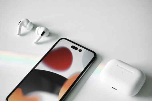 📱 iPhone 15 Pro Max + AirPods Pro